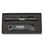 Custom Cedar Creek® RAVEN LIGHT & POCKET KNIFE COMBINATION SET